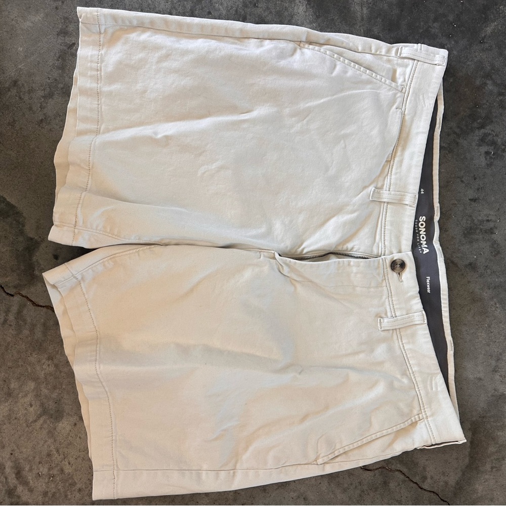 Sonoma Light Khaki Shorts